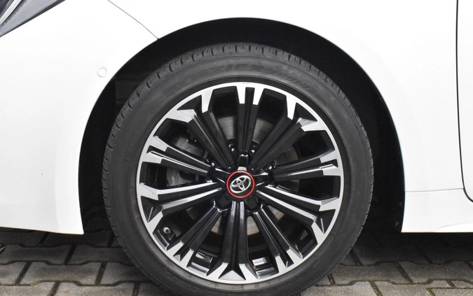 Toyota Corolla cena 139900 przebieg: 32600, rok produkcji 2022 z Olszyna małe 301